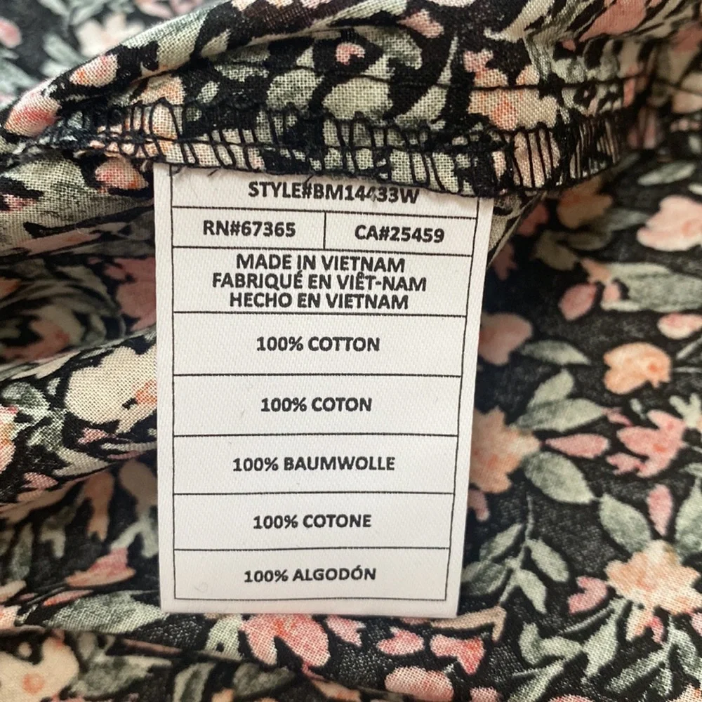 NWOT BB Dakota Steve Madden Women L Floral Blouse. Ruffles on sleeves and neck. - Picture 11 of 11